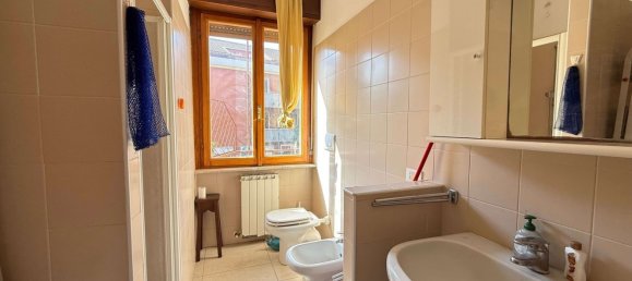 4 Schlafzimmer Wohnung in Piacenza, Italy, Nr. 334855 15