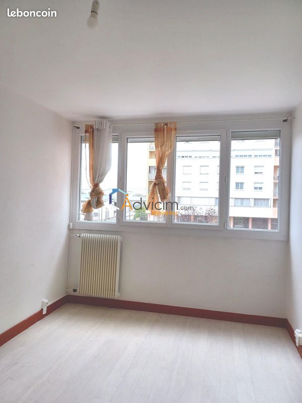 1 bedroom Apartment in Orleans, France No. 246786