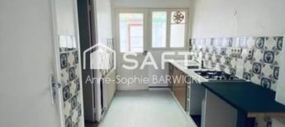 3 bedrooms House in Arras, France No. 309574 2