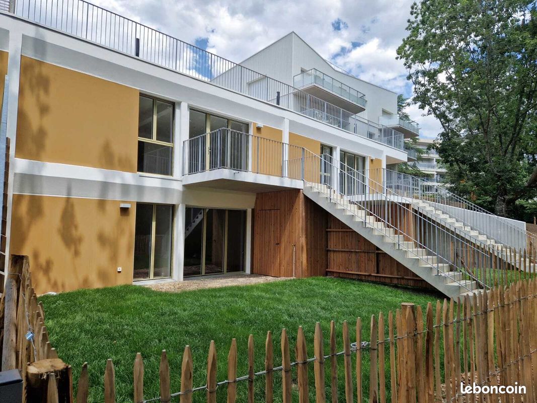 2 bedrooms House in Saint-Herblain, France No. 337433