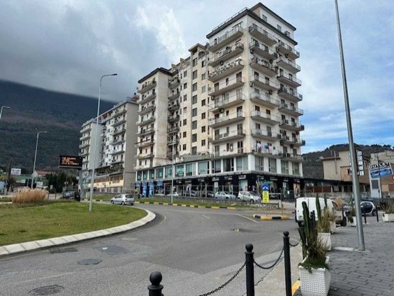 Escritório em Nocera Inferiore, Italy 80 m² N.º 2018