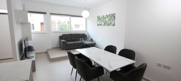 3 غرف نوم طابقين في Swieqi, Malta رقم 6975 2