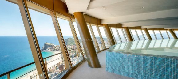 8 bedrooms Apartment in Benidorm, Spain No. 86332 5