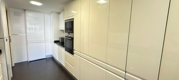 5 bedrooms Apartment in Alicante, Spain No. 132343 8