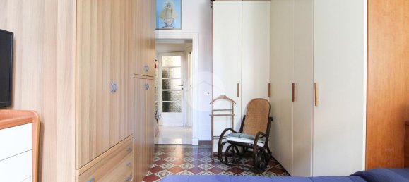 2 bedrooms Apartment in Milan, Italy No. 287086 11