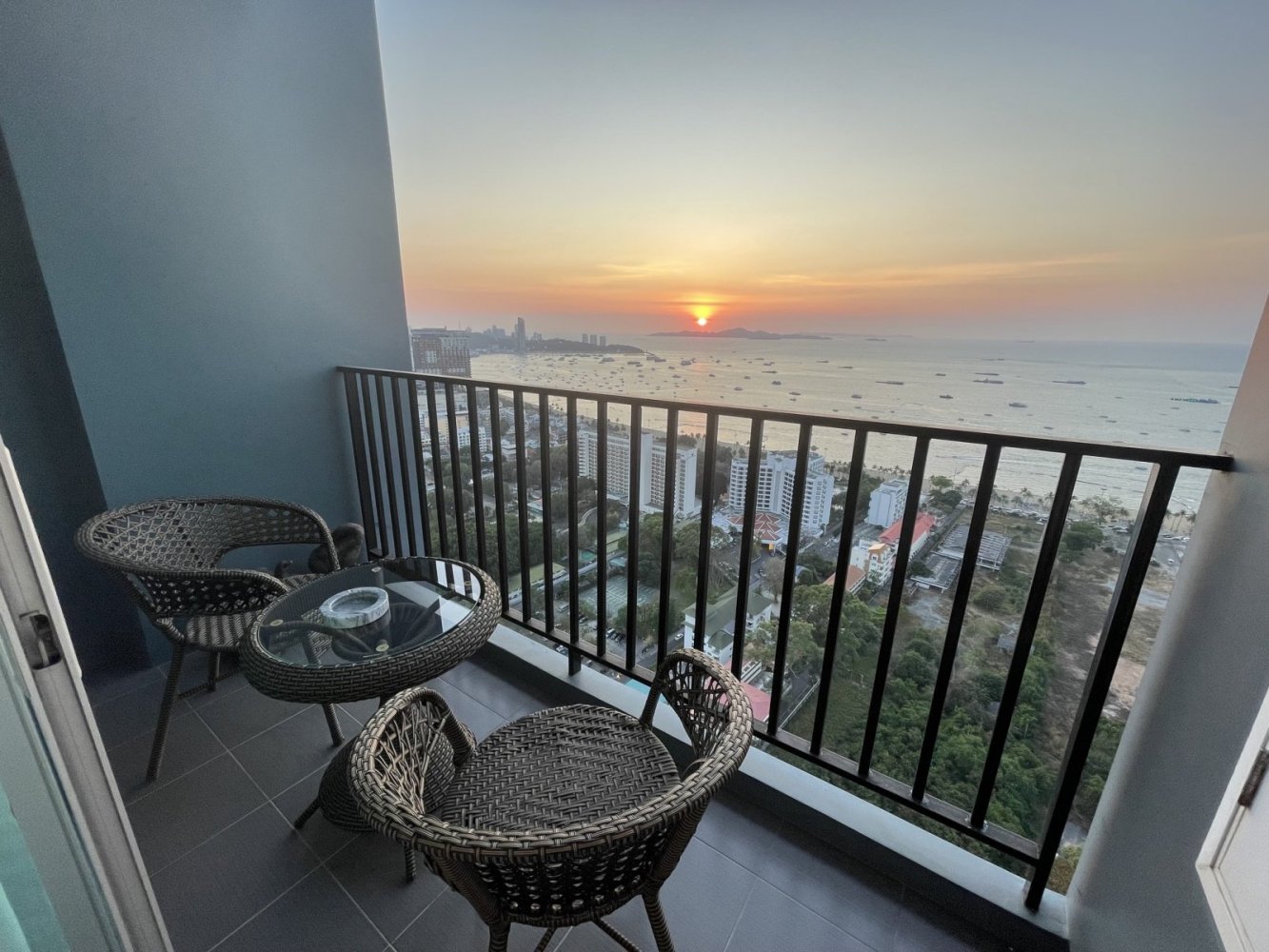 Кондоминиум  с 2 спальнями в Паттайя, Таиланд № 5593