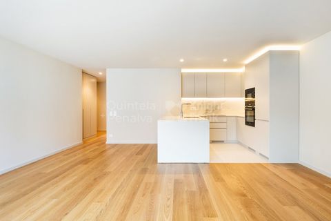 3 bedrooms Apartment in Vila Nova de Gaia, Portugal No. 258334