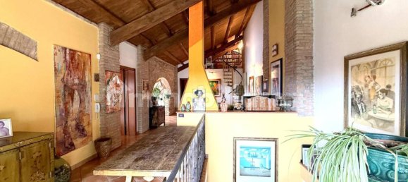 2 bedrooms Villa in Ferrara, Italy No. 330233 14