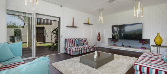 Villa de 4 dormitorios en Estepona, Spain No. 44400 5