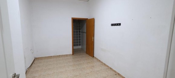 Propriedade comercial T1 em Torrevieja, Spain N.º 370100 4