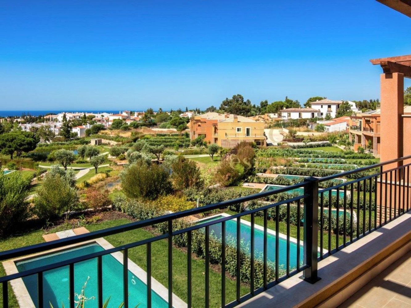 2 bedrooms House in Lagoa, Portugal No. 285068