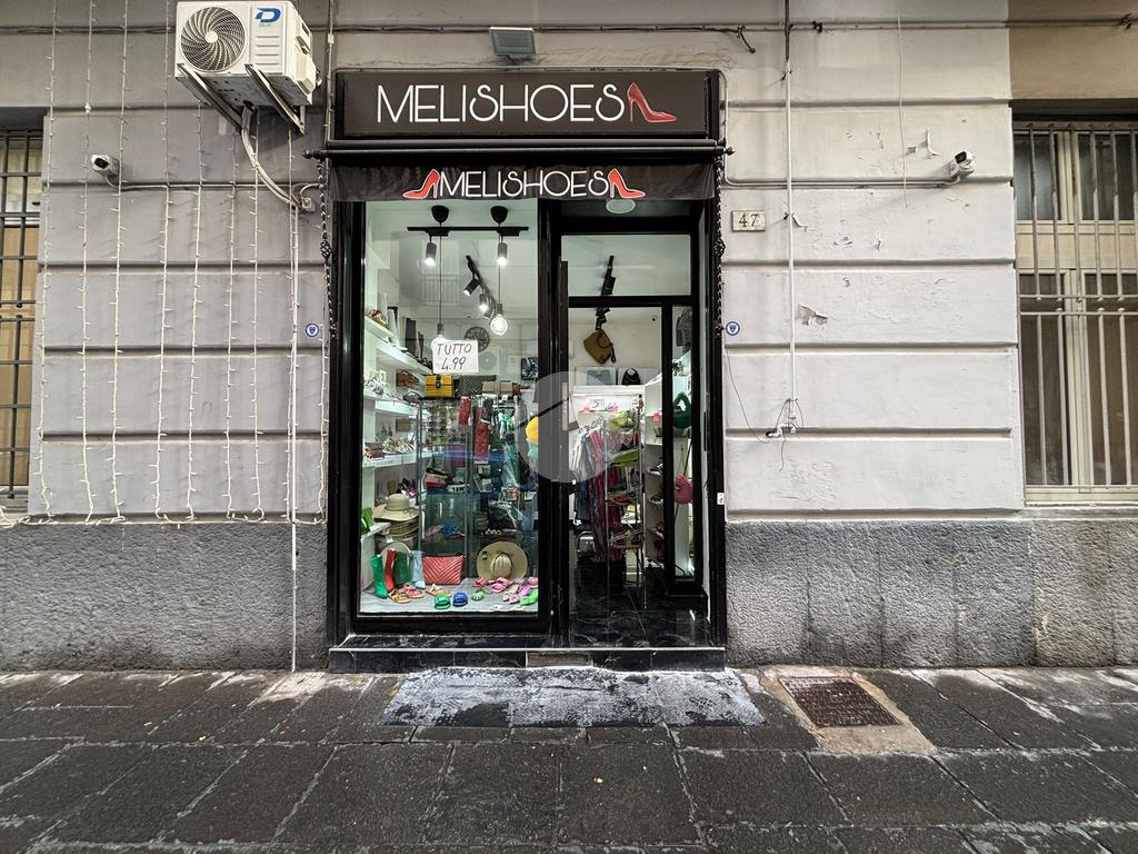 25m² Commercial property in Naples, Italy No. 322203