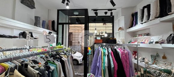 25m² Commercial property in Naples, Italy No. 322203 8