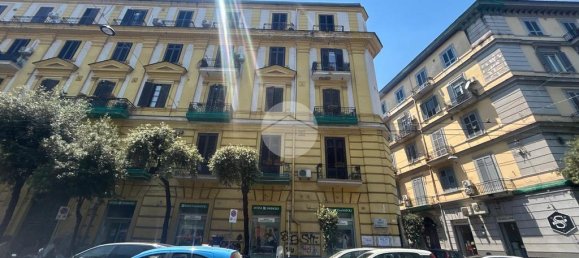 25m² Commercial property in Naples, Italy No. 322203 25