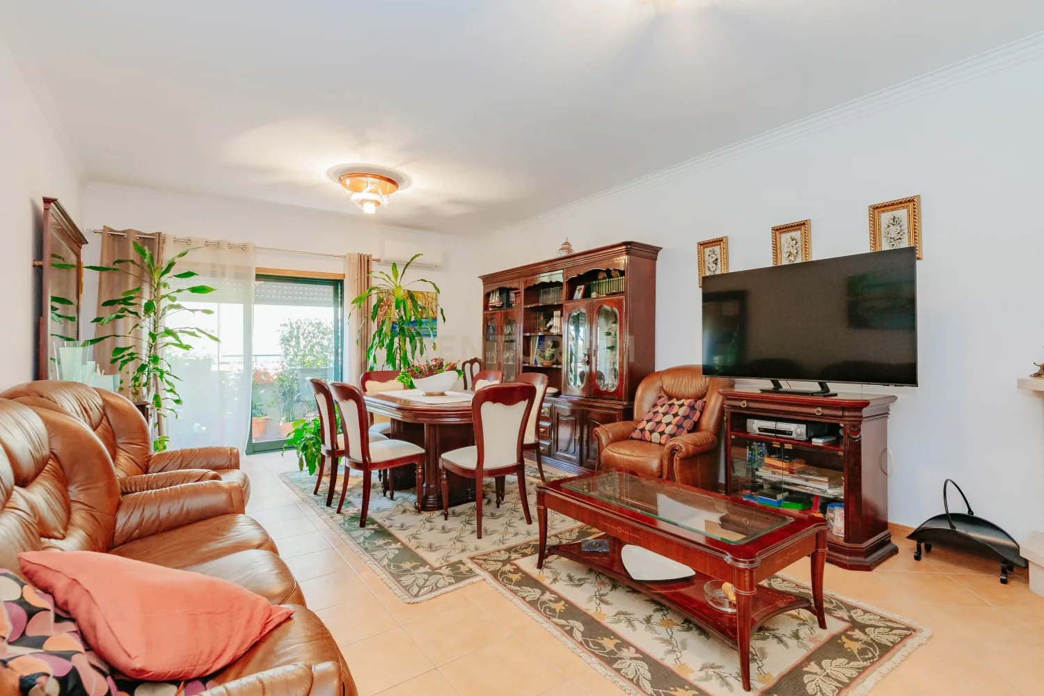 Apartamento de 3 dormitorios en Barreiro, Portugal No. 231693