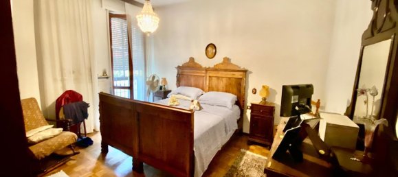 4-salle Appartement à Piacenza, Italy No. 129871 16