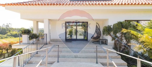 4 bedrooms Villa in Santa Maria da Feira, Portugal No. 87273 2