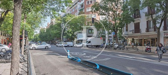 3 bedrooms Apartment in Madrid, Spain No. 120023 16