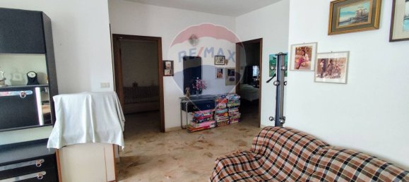 2 Schlafzimmer Wohnung in San Cataldo, Italy, Nr. 266415 3