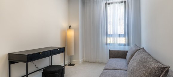 Apartamento de 3 dormitorios en Estepona, Spain No. 137966 18