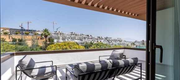 Apartamento de 3 dormitorios en Estepona, Spain No. 137966 8