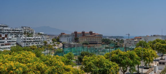 Apartamento de 3 dormitorios en Estepona, Spain No. 137966 22