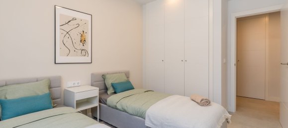 Apartamento de 3 dormitorios en Estepona, Spain No. 137966 14