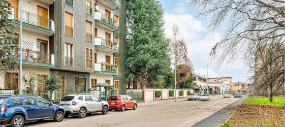 4 rooms Apartment in Garbagnate Milanese, Italy No. 259093 28