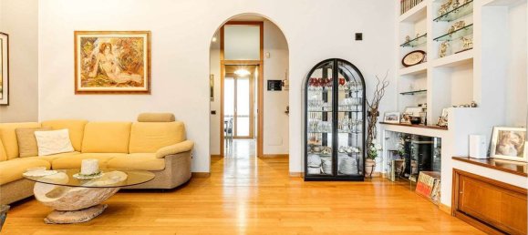 4 rooms Apartment in Garbagnate Milanese, Italy No. 259093 6