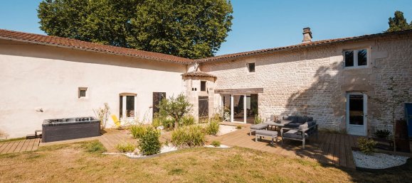 4 Schlafzimmer Haus in Niort, France, Nr. 340740 10