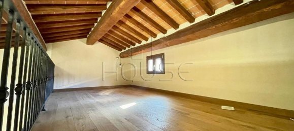 3 rooms Apartment in Sansepolcro, Italy No. 145577 11