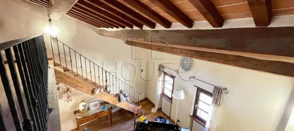 3 rooms Apartment in Sansepolcro, Italy No. 145577 6