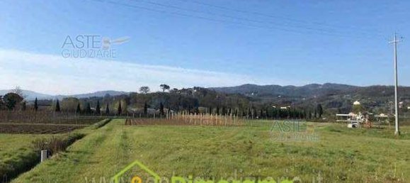11358m² Land in Pistoia, Italy No. 50517 10