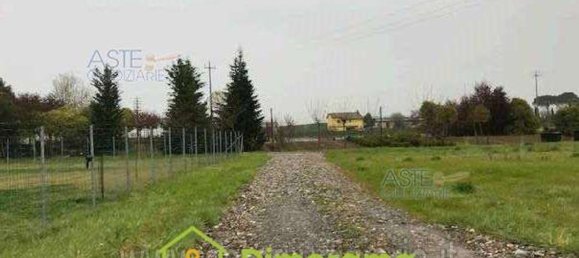 11358m² Land in Pistoia, Italy No. 50517 3