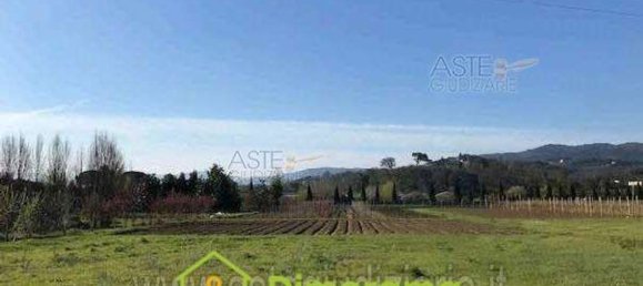 11358m² Land in Pistoia, Italy No. 50517 2