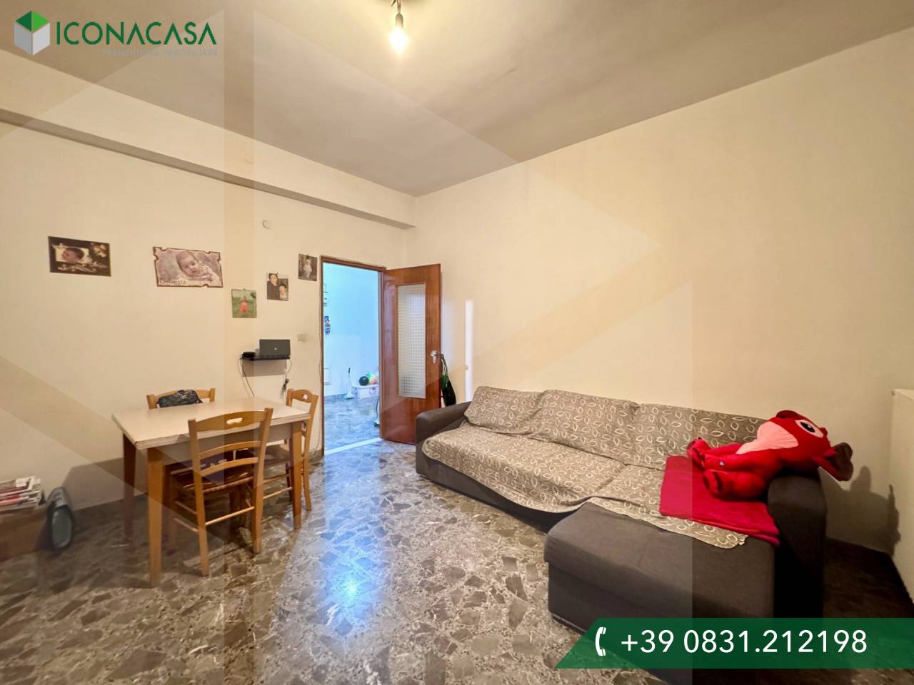 Apartamento de 3 habitaciónes en Ostuni, Italy No. 21304