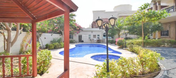 6 bedrooms Villa in Emirates Hills, UAE No. 26051 12