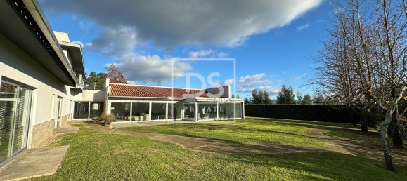 4 bedrooms Commercial property in Guimaraes, Portugal No. 158013 19