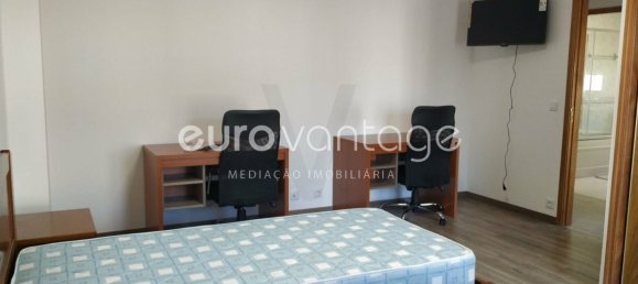 Таунхаус с 11 спальнями в Лейрия, Португалия № 144023 25