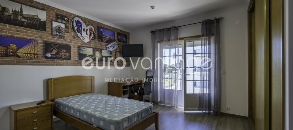 Таунхаус с 11 спальнями в Лейрия, Португалия № 144023 16