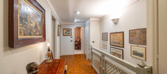 Apartamento de 6 dormitorios en Turin, Italy No. 53594 28