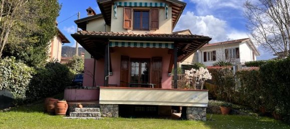 6 rooms Villa in Pietrasanta, Italy No. 230853 2
