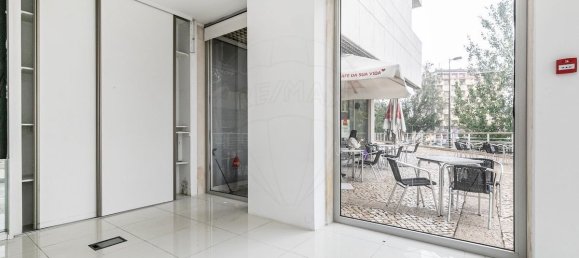 Gewerbliche Immobilie in Lisbon, Portugal 99m², Nr. 250698 6
