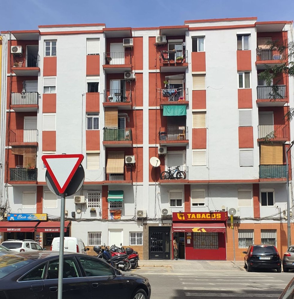 3 bedrooms Apartment in Valencia, Spain No. 235928