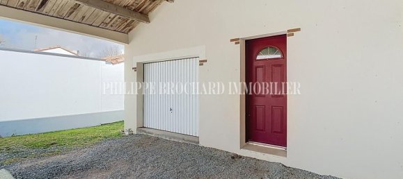 3 bedrooms House in Le Poire-sur-Vie, France No. 102164 4