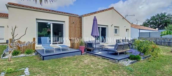3 bedrooms House in Le Poire-sur-Vie, France No. 102164 17