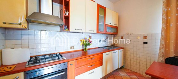 2 bedrooms Apartment in Rome, Italy No. 30965 5
