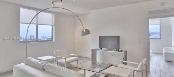 2 Schlafzimmer Gewerbliche Immobilien in Miami, USA, Nr. 614978 18