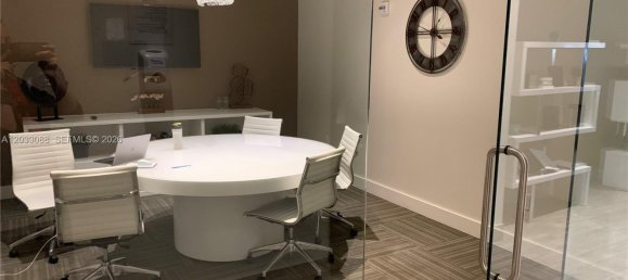 2 Schlafzimmer Gewerbliche Immobilien in Miami, USA, Nr. 614978 2