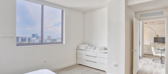 2 Schlafzimmer Gewerbliche Immobilien in Miami, USA, Nr. 614978 15